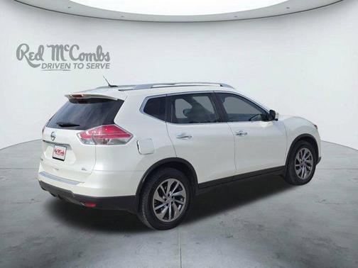 Moonlight White 2015 Nissan Rogue SL
