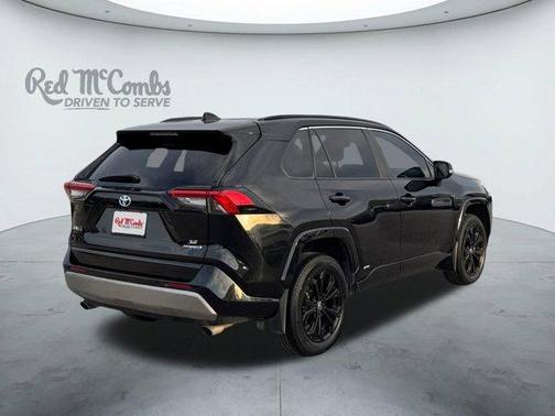 2022 Toyota RAV4 Hybrid SE