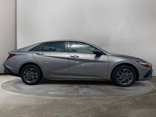 2025 Hyundai ELANTRA HEV Blue