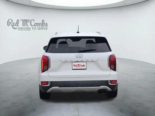White 2022 Hyundai PALISADE SEL