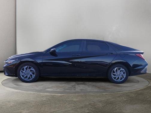 2025 Hyundai ELANTRA HEV Blue