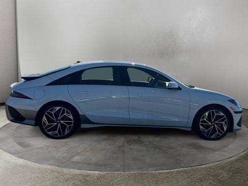 2023 Hyundai IONIQ 6 Limited