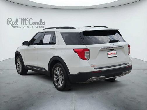 White Metallic 2023 Ford Explorer XLT