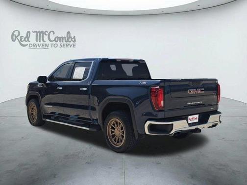 Pacific Blue Metallic 2021 GMC Sierra 1500 SLT