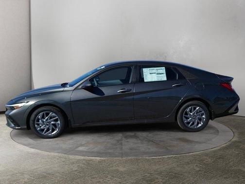 2025 Hyundai ELANTRA HEV Blue