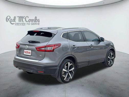 Gun Metallic 2022 Nissan Rogue Sport SL