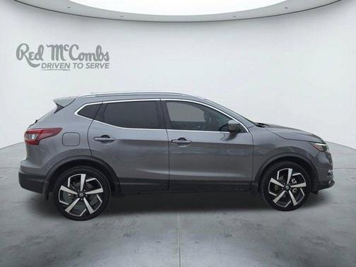 Gun Metallic 2022 Nissan Rogue Sport SL