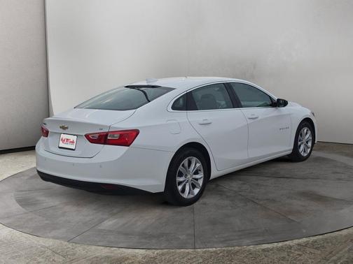 Summit White 2025 Chevrolet Malibu LT