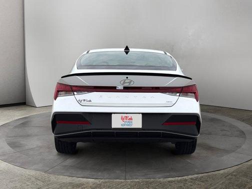 2025 Hyundai ELANTRA HEV SEL Sport