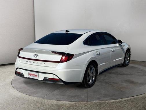 2022 Hyundai SONATA SE