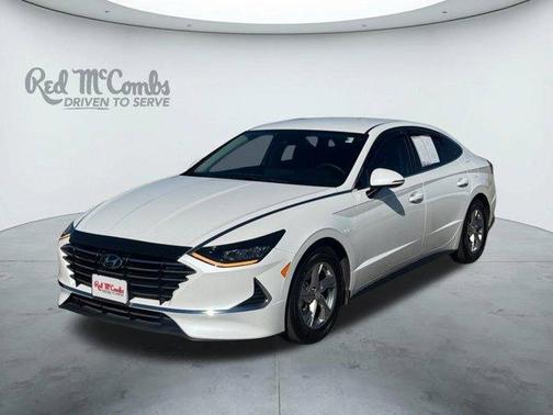 2022 Hyundai SONATA SE