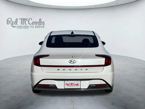 2022 Hyundai SONATA SE