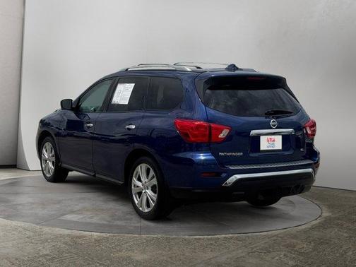 2019 Nissan Pathfinder SL