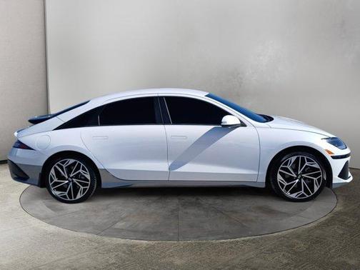 2023 Hyundai IONIQ 6 SEL