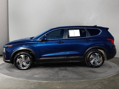 2022 Hyundai SANTA FE SE