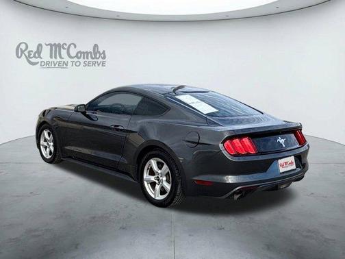 2017 Ford Mustang V6