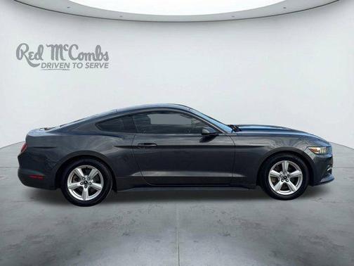 2017 Ford Mustang V6