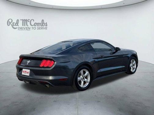 2017 Ford Mustang V6