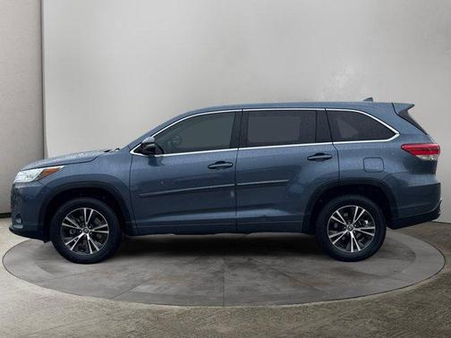 2017 Toyota Highlander LE Plus