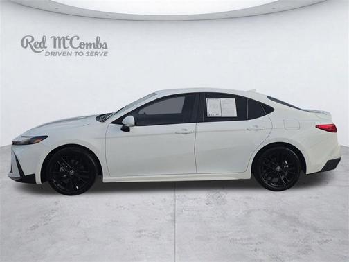 Ice 2025 Toyota Camry SE