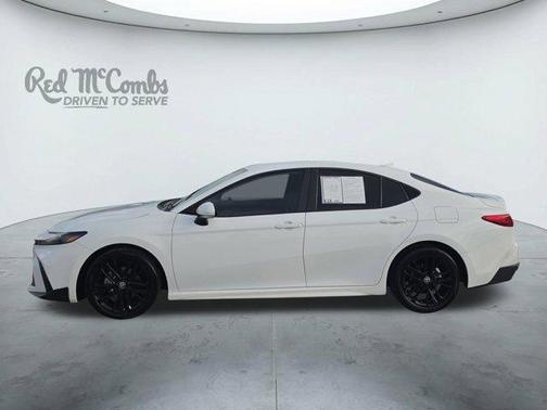 Ice 2025 Toyota Camry SE