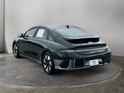 2024 Hyundai IONIQ 6 SE