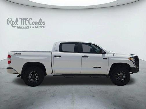 Super White 2017 Toyota Tundra SR5