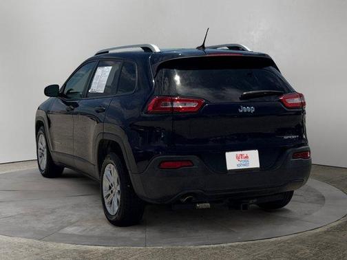 2015 Jeep Cherokee Sport