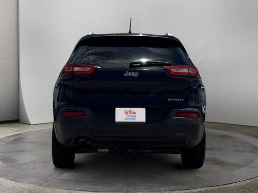 2015 Jeep Cherokee Sport
