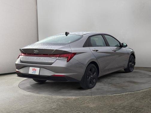 2023 Hyundai ELANTRA HEV Blue