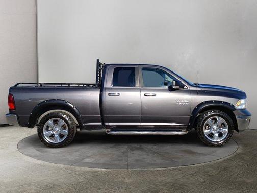 2016 RAM 1500 SLT