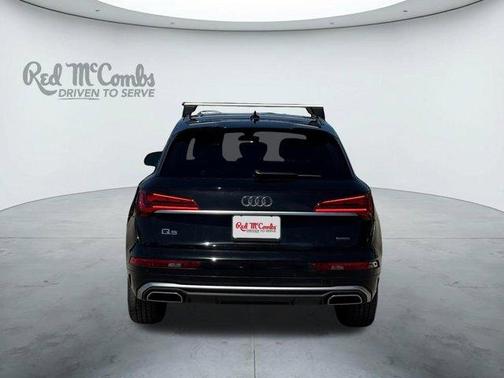 Mythos Black Metallic 2022 Audi Q5 45 S line quattro Premium