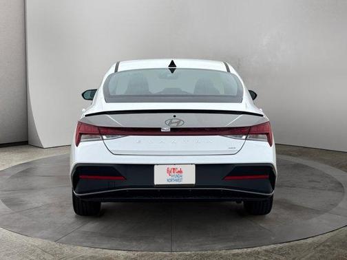 2025 Hyundai ELANTRA HEV SEL Sport