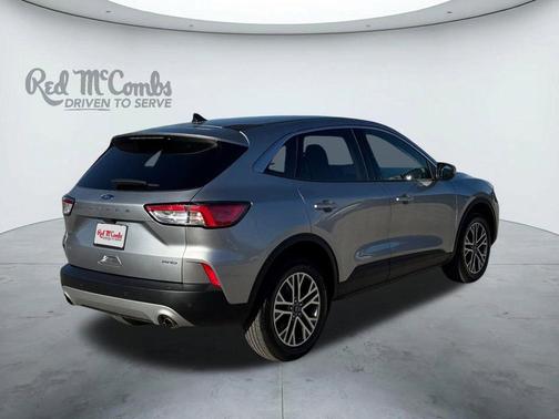 Silver Metallic 2022 Ford Escape SEL