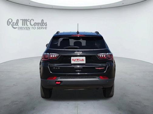 Diamond Black 2022 Jeep Compass Trailhawk