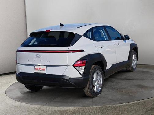 2026 Hyundai KONA SE