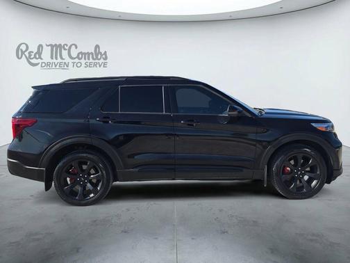 Black Metallic 2022 Ford Explorer ST