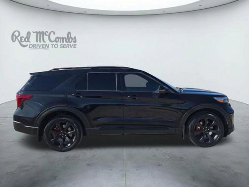 Black Metallic 2022 Ford Explorer ST