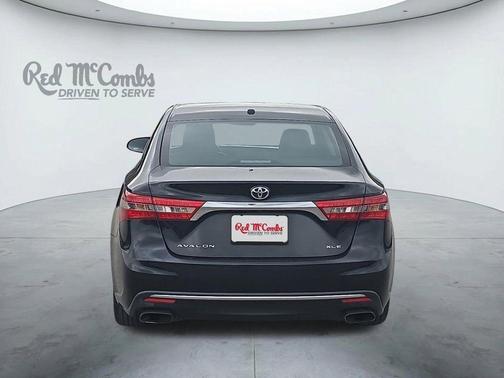 Midnight Black Metallic 2017 Toyota Avalon XLE