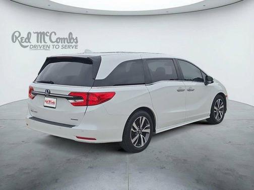 White 2021 Honda Odyssey Touring