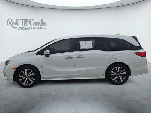 White 2021 Honda Odyssey Touring