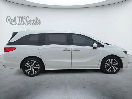 White 2021 Honda Odyssey Touring