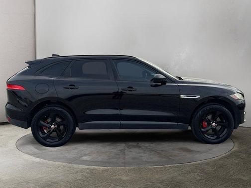 2018 Jaguar F-PACE 25t Premium