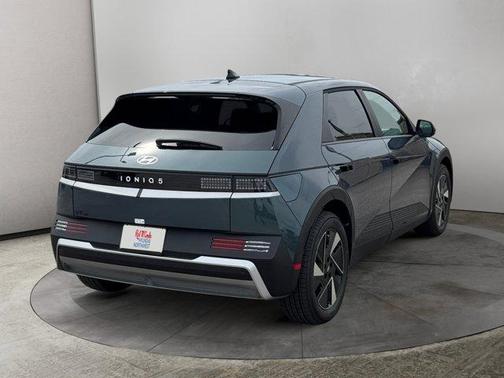 2025 Hyundai IONIQ 5 SE