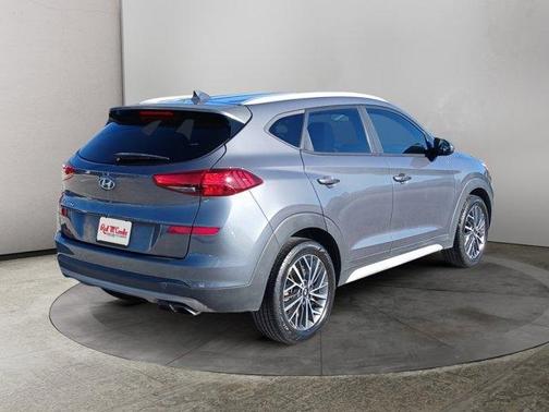 2021 Hyundai TUCSON SEL