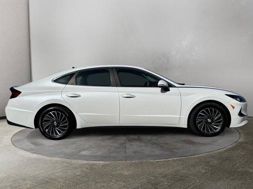2022 Hyundai SONATA Hybrid SEL