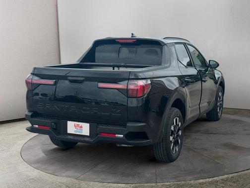 2025 Hyundai SANTA CRUZ SEL Activity
