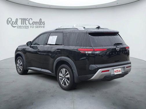 Black 2023 Nissan Pathfinder SL