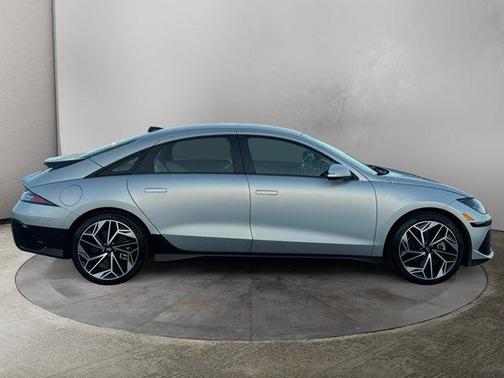 2023 Hyundai IONIQ 6 SEL