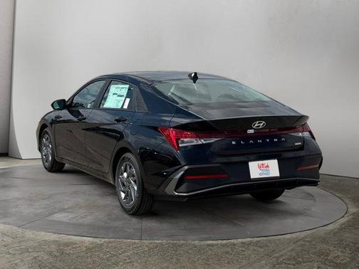 2025 Hyundai ELANTRA HEV Blue
